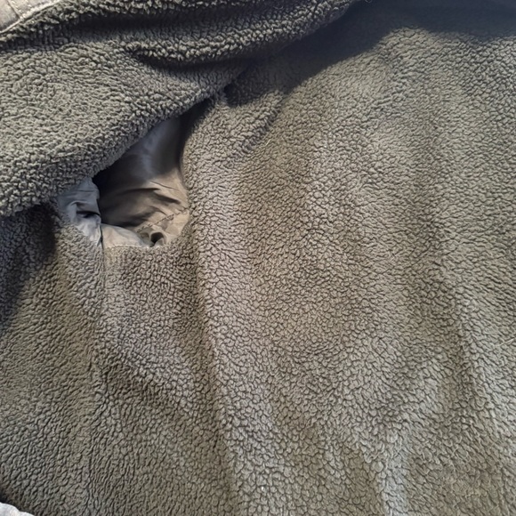 Men's The North Face Gray Heavy Sherpa Lined Campshire Shirt Jacket - Picture 11 of 11